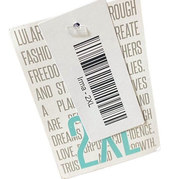 LULAROE Plus Size Tunic Tee 2XL Irma Top Blue Purple Print Tshirt Short Sleeve N - Picture 8 of 9